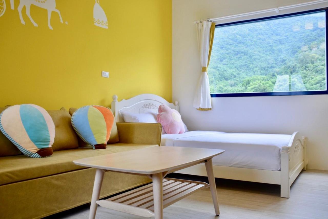 Blue And White Style Holiday B&B Guanshan Buitenkant foto